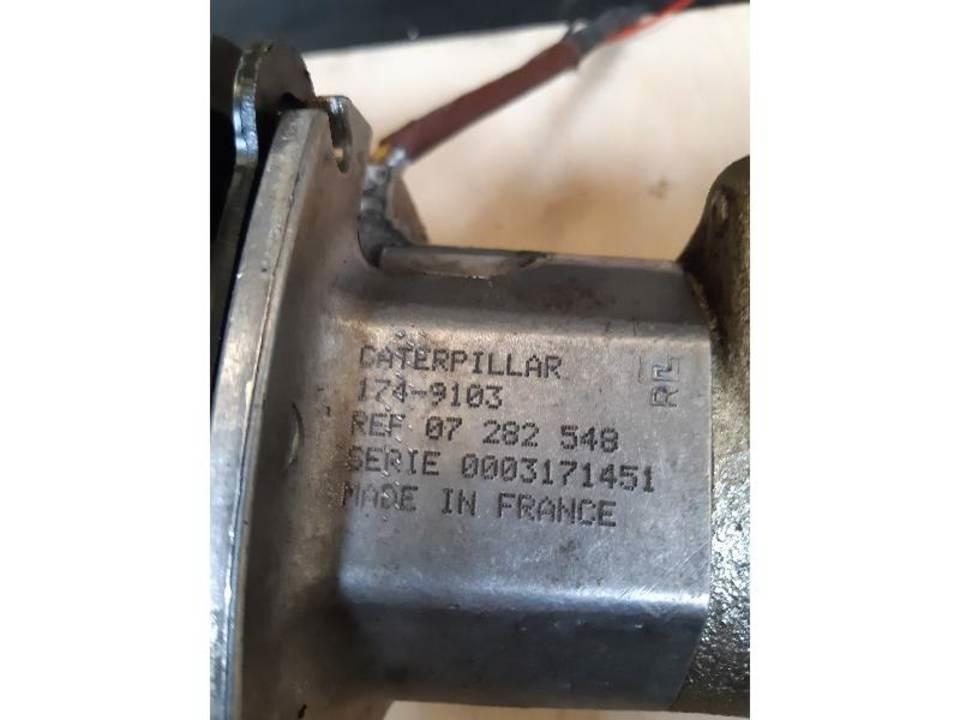 CAT 320B Kabine i unutrašnjost