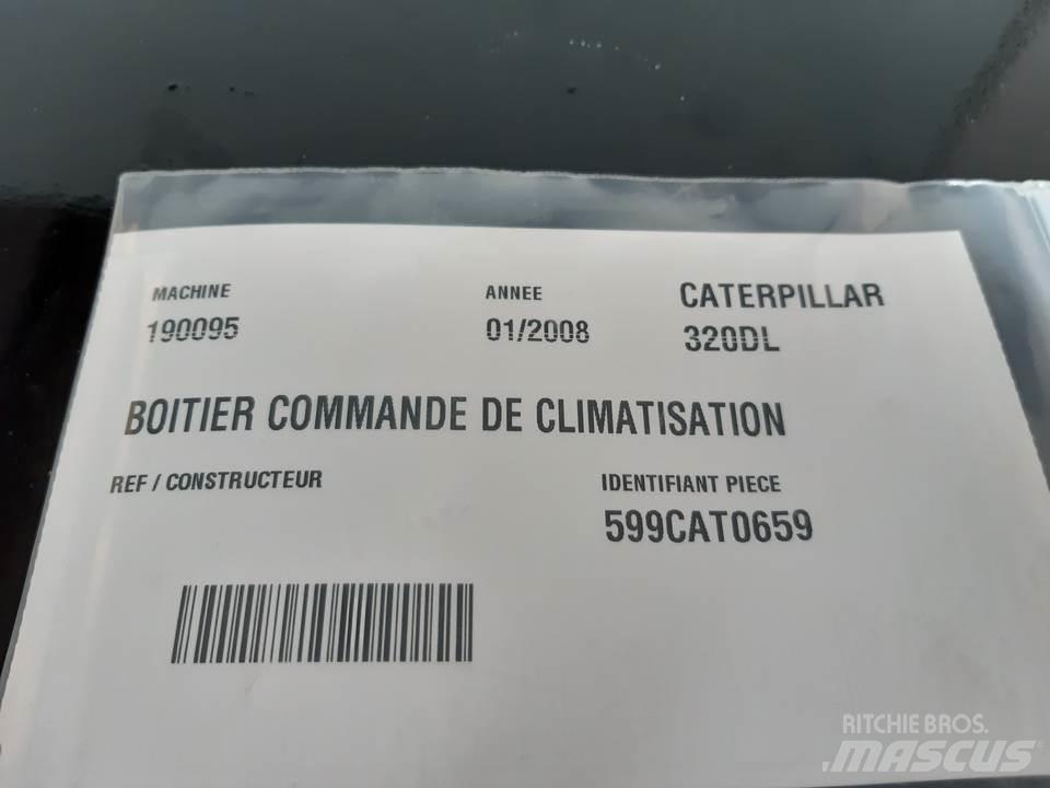 CAT 320DL Kabine i unutrašnjost