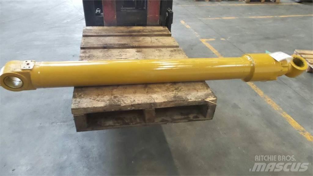 CAT 323D Hidraulika