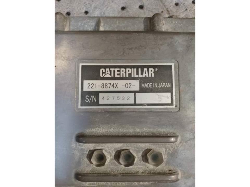 CAT 325D Kabine i unutrašnjost
