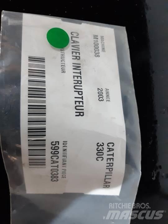 CAT 330C Kabine i unutrašnjost