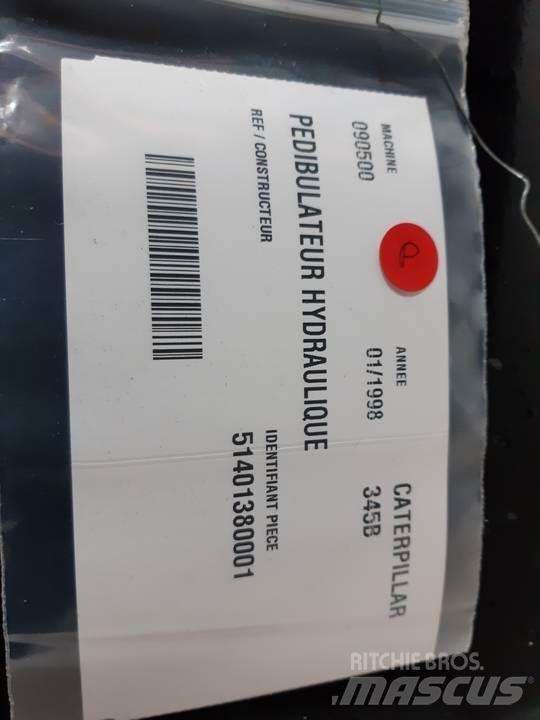 CAT 345B Kabine i unutrašnjost