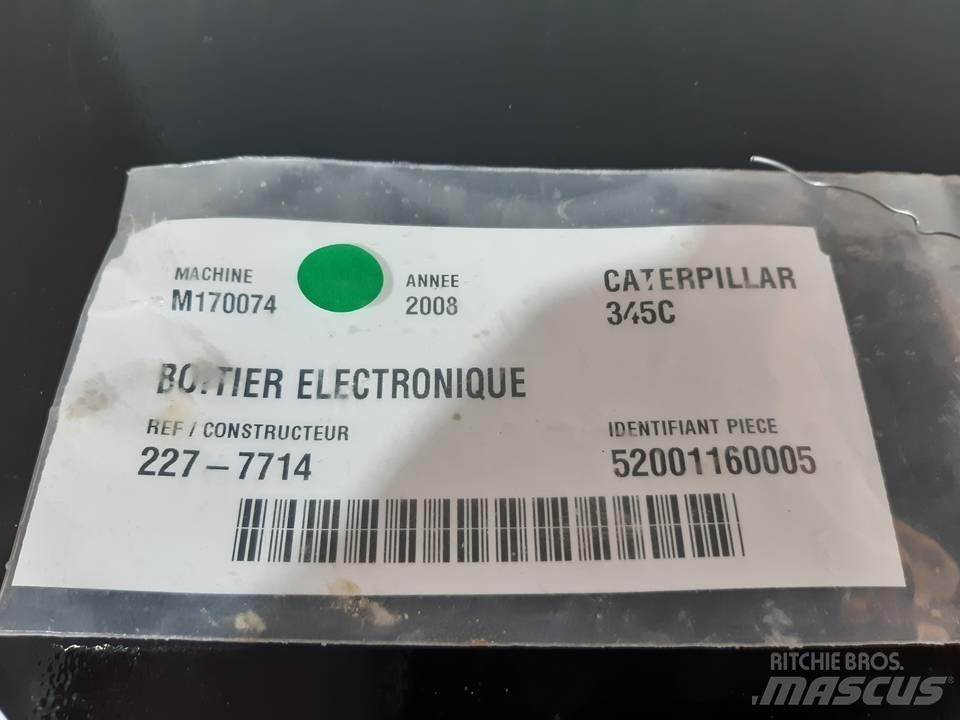 CAT 345C Kabine i unutrašnjost