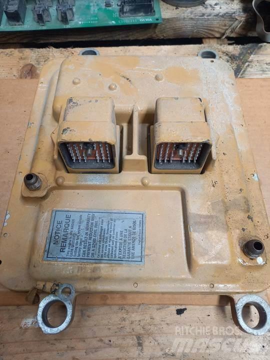 CAT 345C Kabine i unutrašnjost
