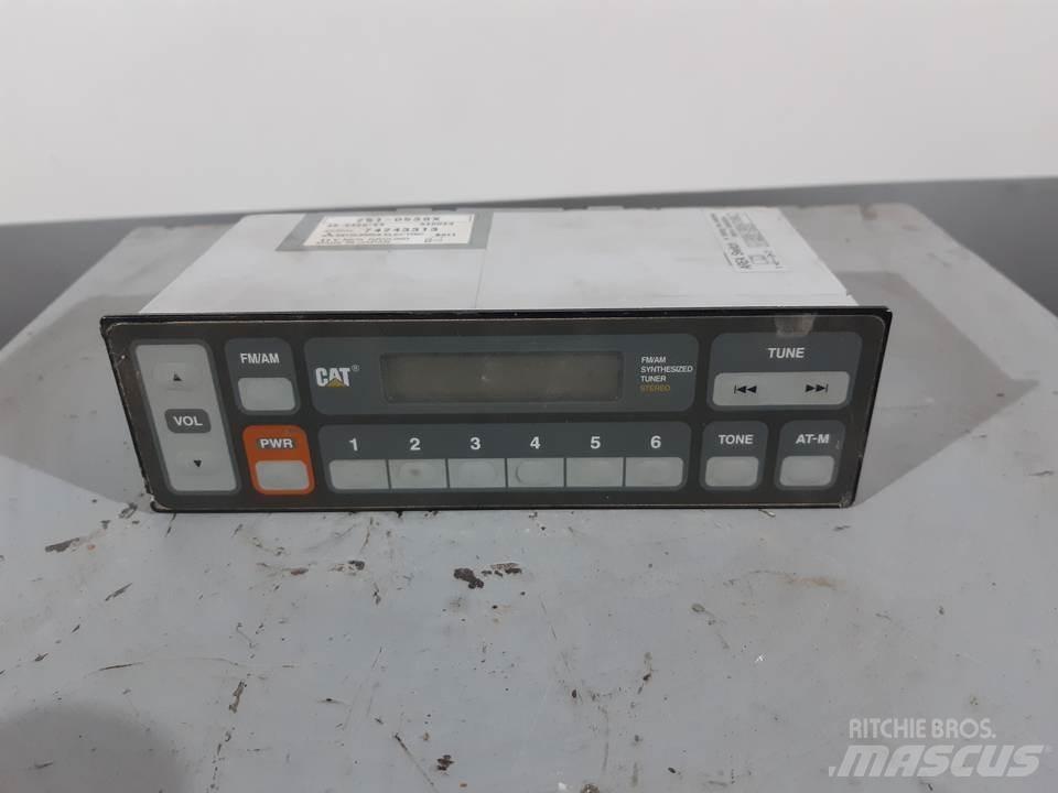 CAT 345C Kabine i unutrašnjost