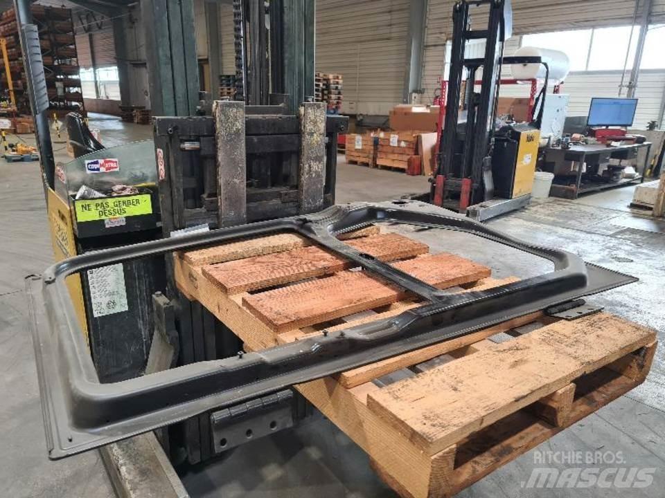 CAT 345D Kabine i unutrašnjost