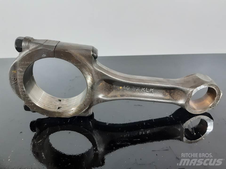 CAT 826C Motori za građevinarstvo