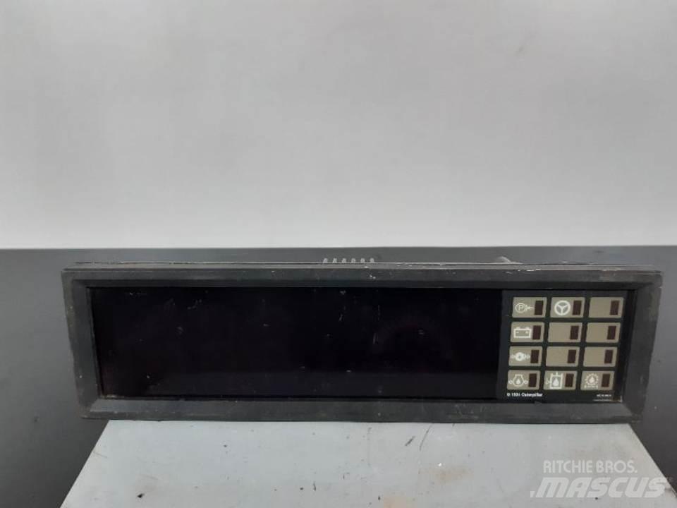 CAT 950F Kabine i unutrašnjost