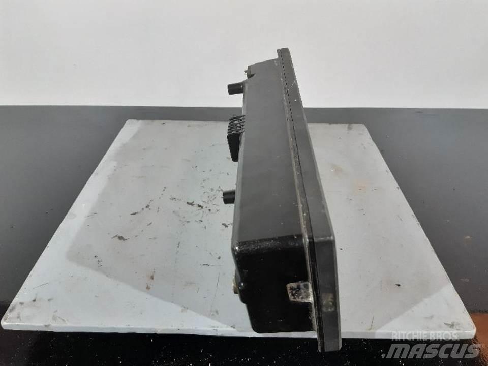 CAT 950F Kabine i unutrašnjost