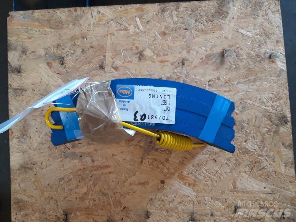 CAT 966D Gusenice za građevinarstvo