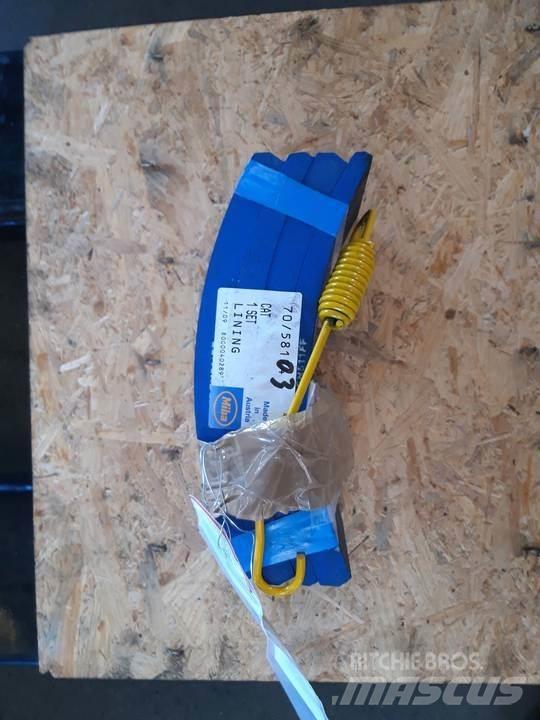 CAT 966D Gusenice za građevinarstvo