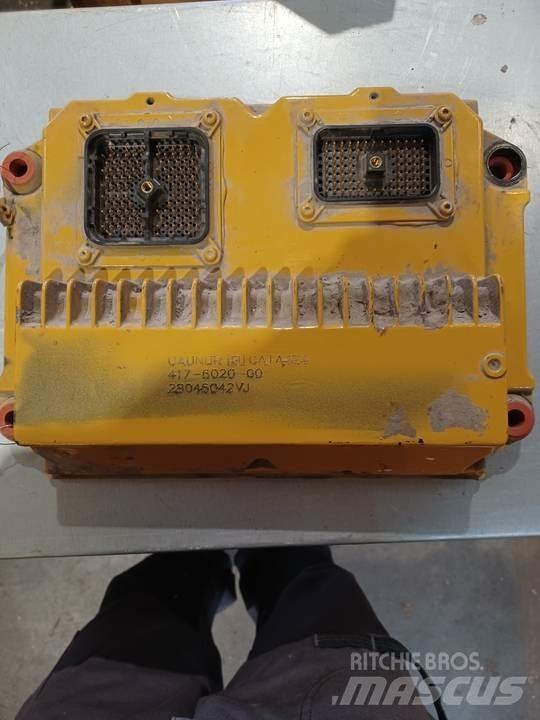 CAT 972M Kabine i unutrašnjost