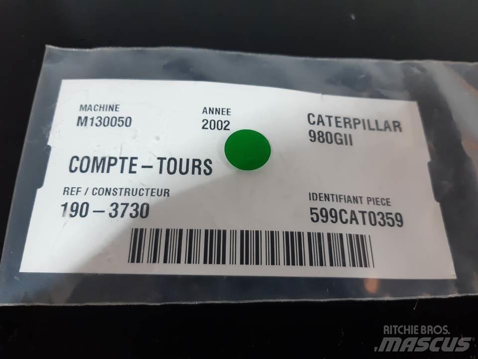 CAT 980GII Kabine i unutrašnjost