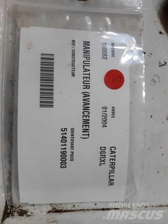 CAT D6RXL Kabine i unutrašnjost