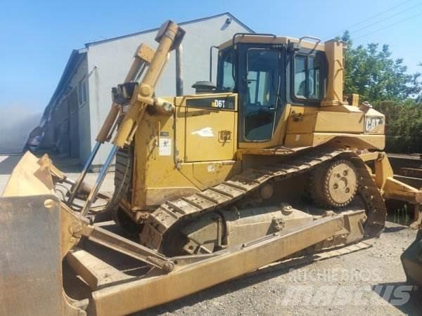 CAT D6T XL Buldožeri guseničari