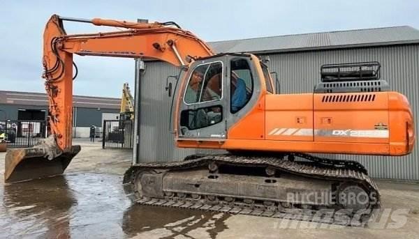 Doosan DX 255 LC Bageri guseničari