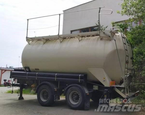 Feldbinder Kizh 30.2 Kamioni cisterne