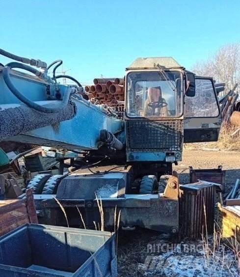 Fuchs 713 Bageri za prenos primarnih/sekundarnih sirovina