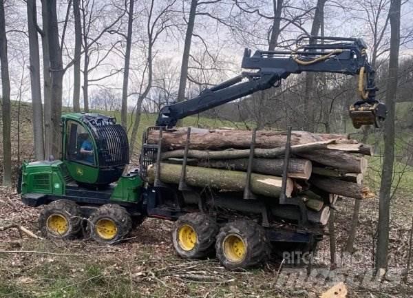 John Deere 1010 E Harversteri