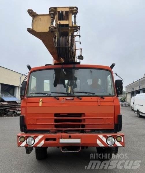 Tatra 815 AD20 T Kamioni sa kranom