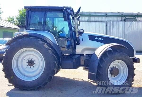Valtra T190 Traktori