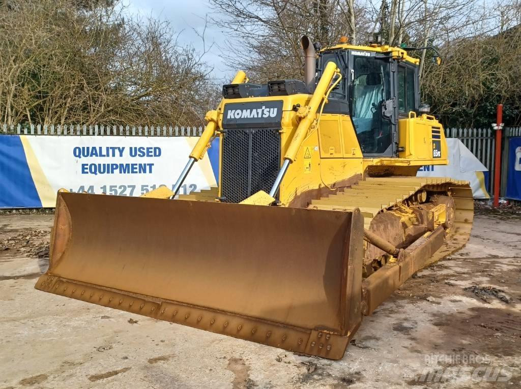 Komatsu D65PX-18 Buldožeri guseničari