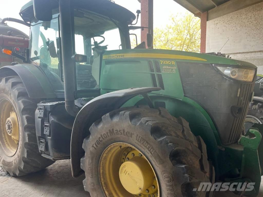 John Deere 7230 R Traktori