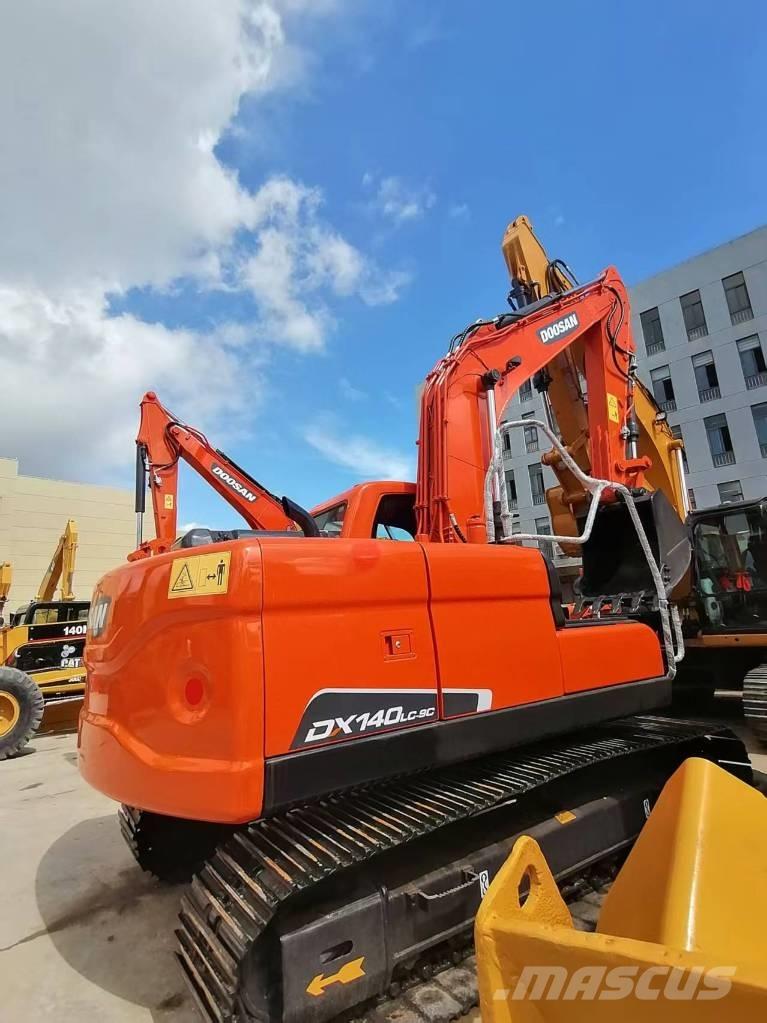 Doosan DX 140 Bageri guseničari