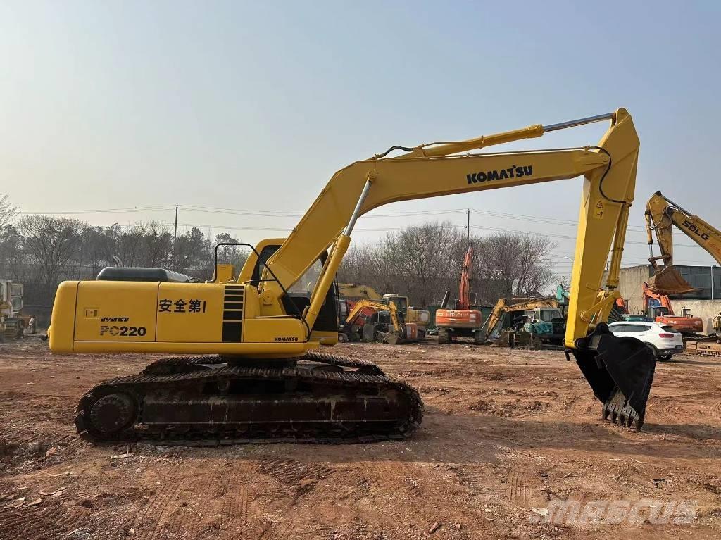 Komatsu PC 220 Bageri guseničari