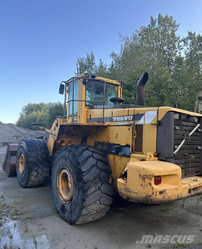 Volvo L 220 D Utovarivači na točkove