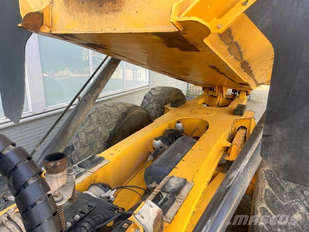 Volvo A 25 E      2007 Zglobni damperi