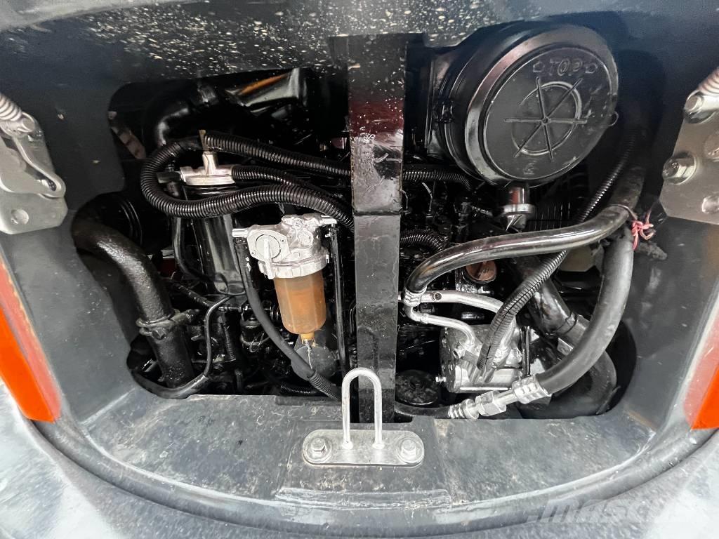 Hitachi ZX 50 U Mini bageri < 7t