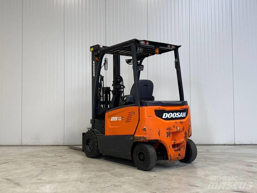 Doosan B25X-7 Električni viljuškari