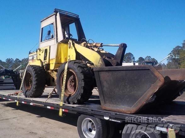 CAT 910 F Utovarivači na točkove