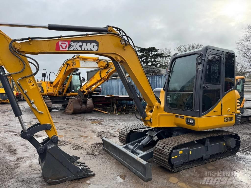 XCMG XE 60 DA Mini bageri < 7t