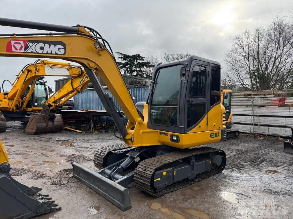 XCMG XE 60 DA Mini bageri < 7t