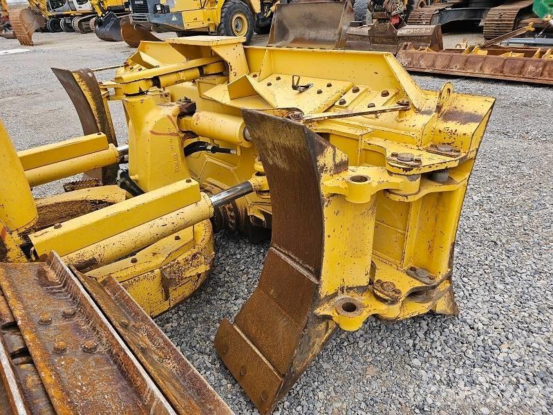 Komatsu D 61 PX-23 Buldožeri guseničari