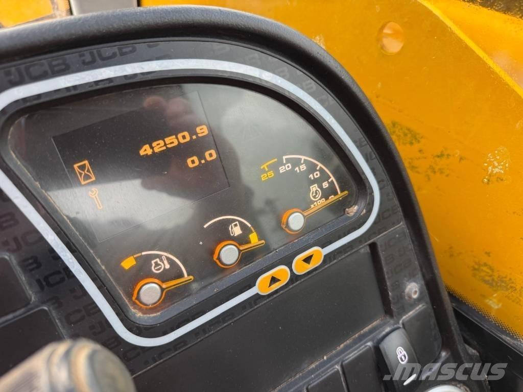 JCB 535-140 Hiviz Teleskopski viljuškari