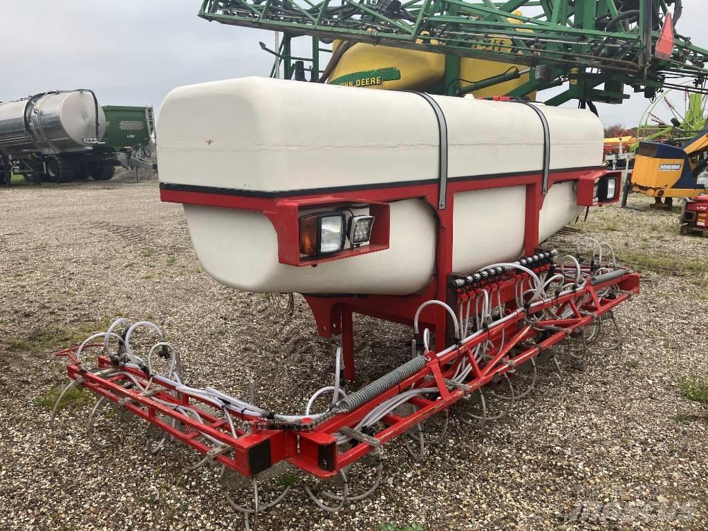  Agrovo 3000 liter Montirane prskalice