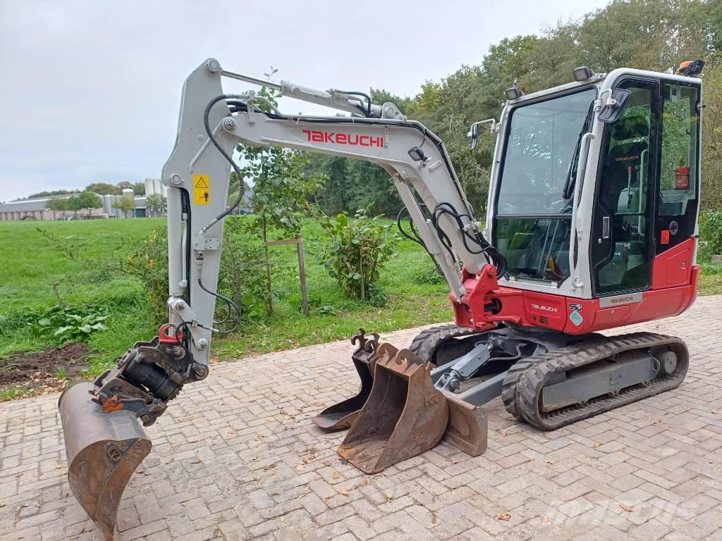 Takeuchi TB 230 Mini bageri < 7t