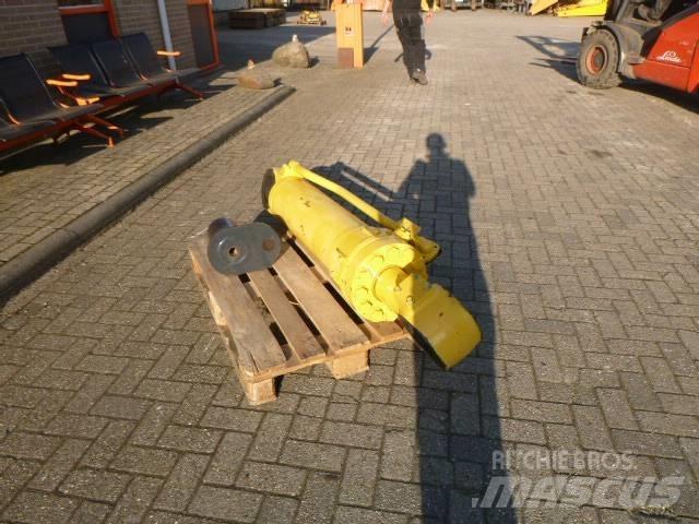 Komatsu WA600 Hidraulika