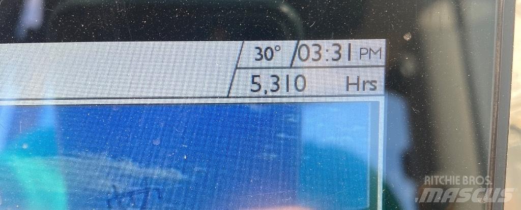 JCB 220 Bageri guseničari