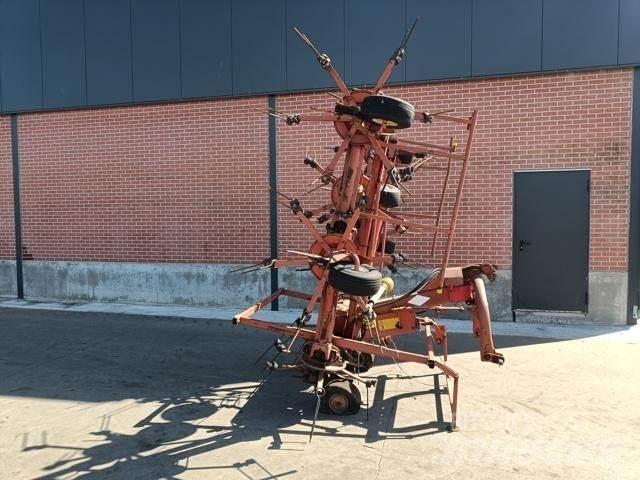 Kuhn GF8501 MH Okretači i sakupljači sena