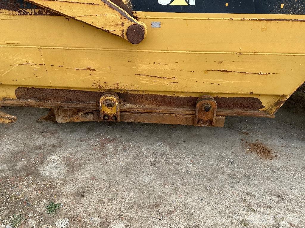 CAT 615 Polovni strugači