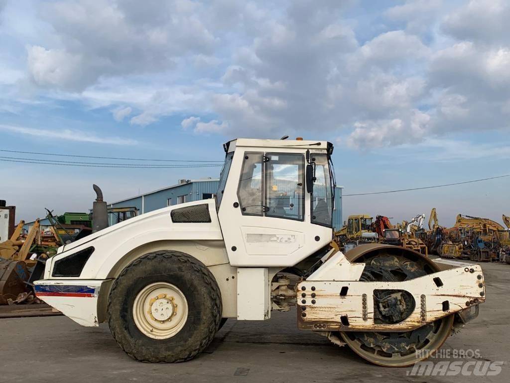 Bomag BW 213 D H-4 Valjci sa jednim bubnjem