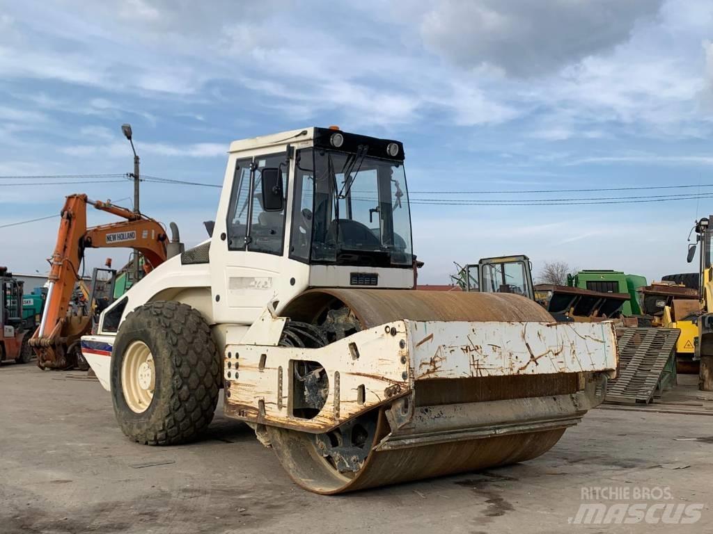 Bomag BW 213 D H-4 Valjci sa jednim bubnjem