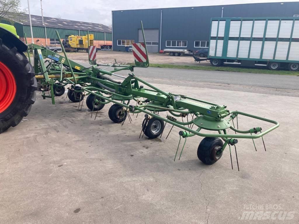 Krone KW 8.82 Okretači i sakupljači sena