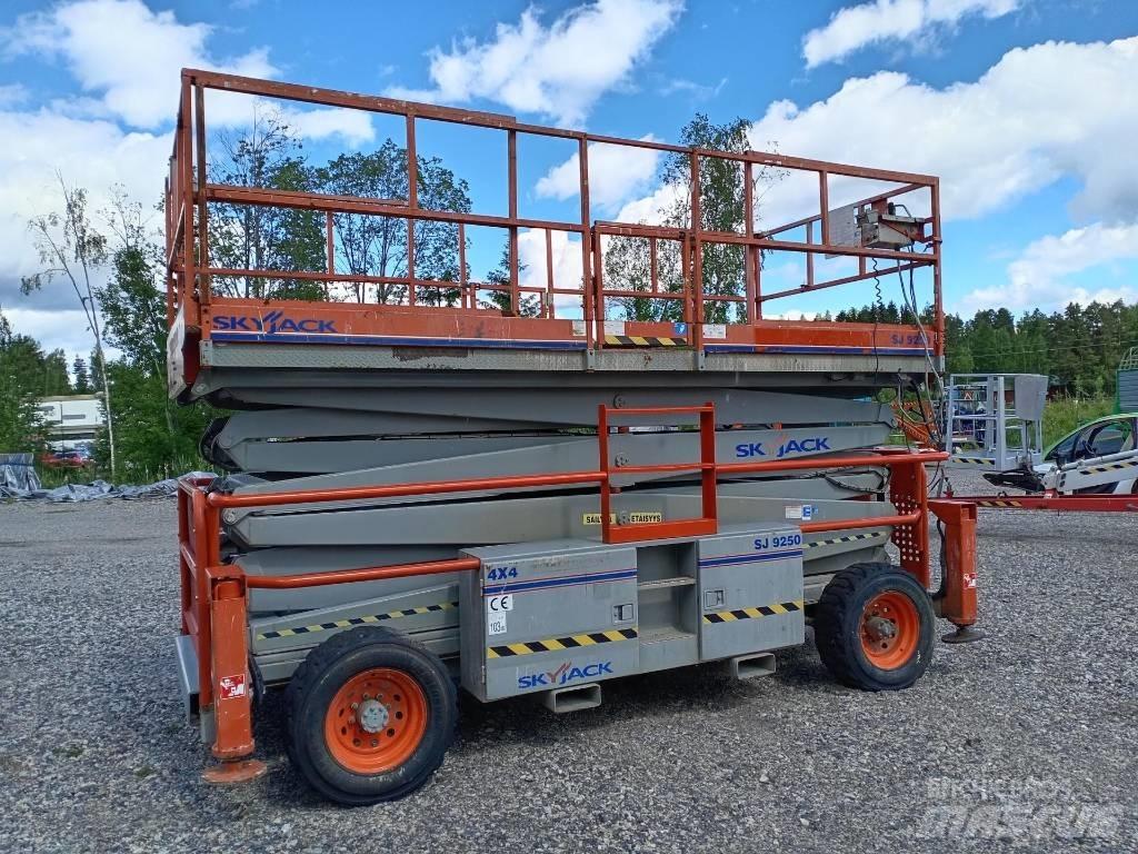 SkyJack SJ 9250 Makazaste platforme