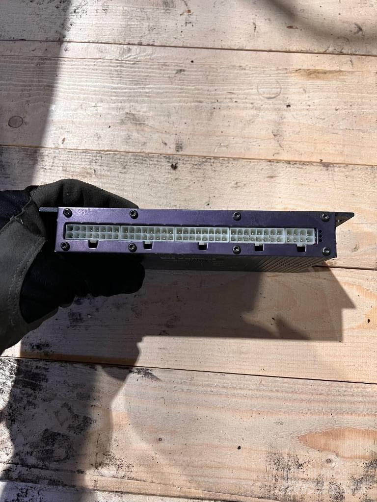Valmet 5044018 Elektronika