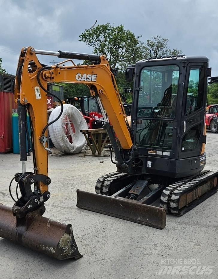 CASE CX30C Mini bageri < 7t